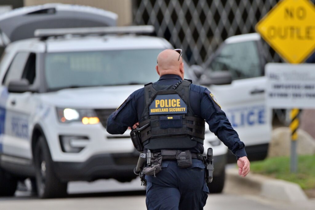 Chicago-Area Cops Helped HSI Spy on Minnesota Anti-ICE Activists