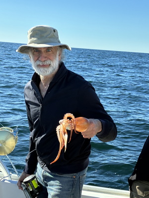 Friday Squid Blogging: I Caught a Squid