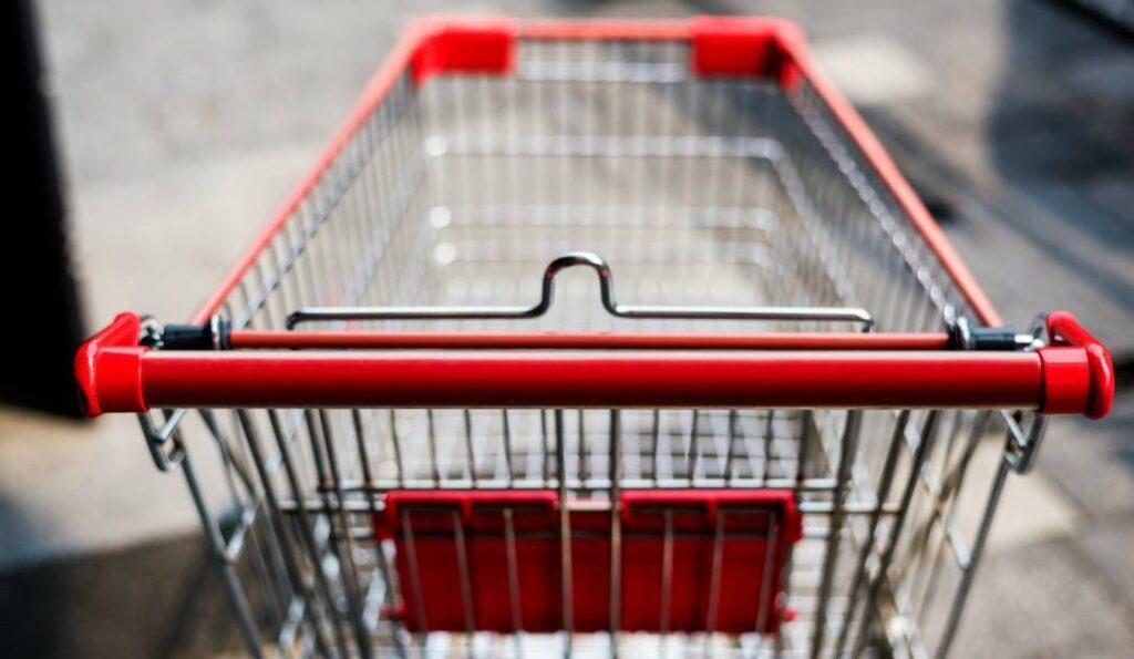 Russian popular home goods chain faces days of disruption following cyberattack