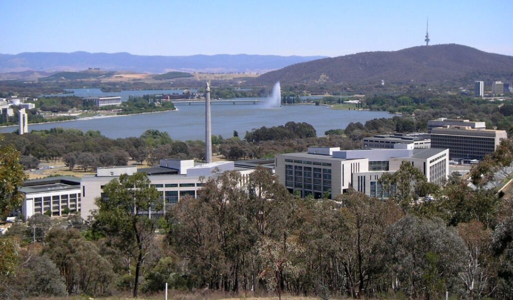 Australia’s spies are sharing intelligence with hacking targets — and want them to share back