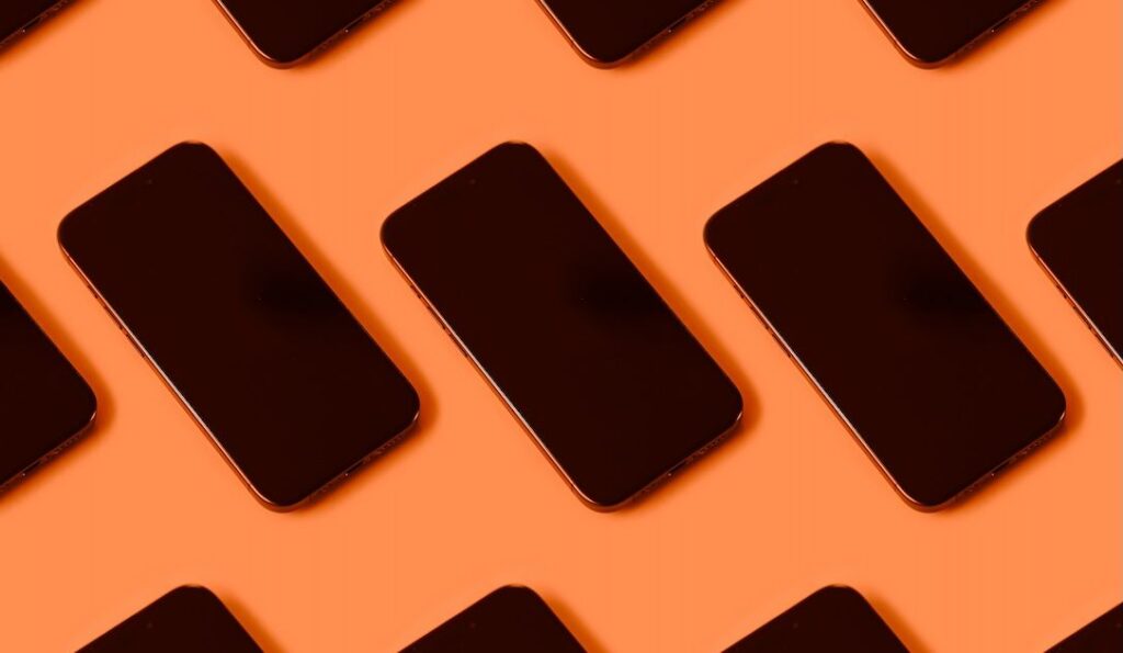 Thousands of cheap Android phones shipped with ad-fraud malware